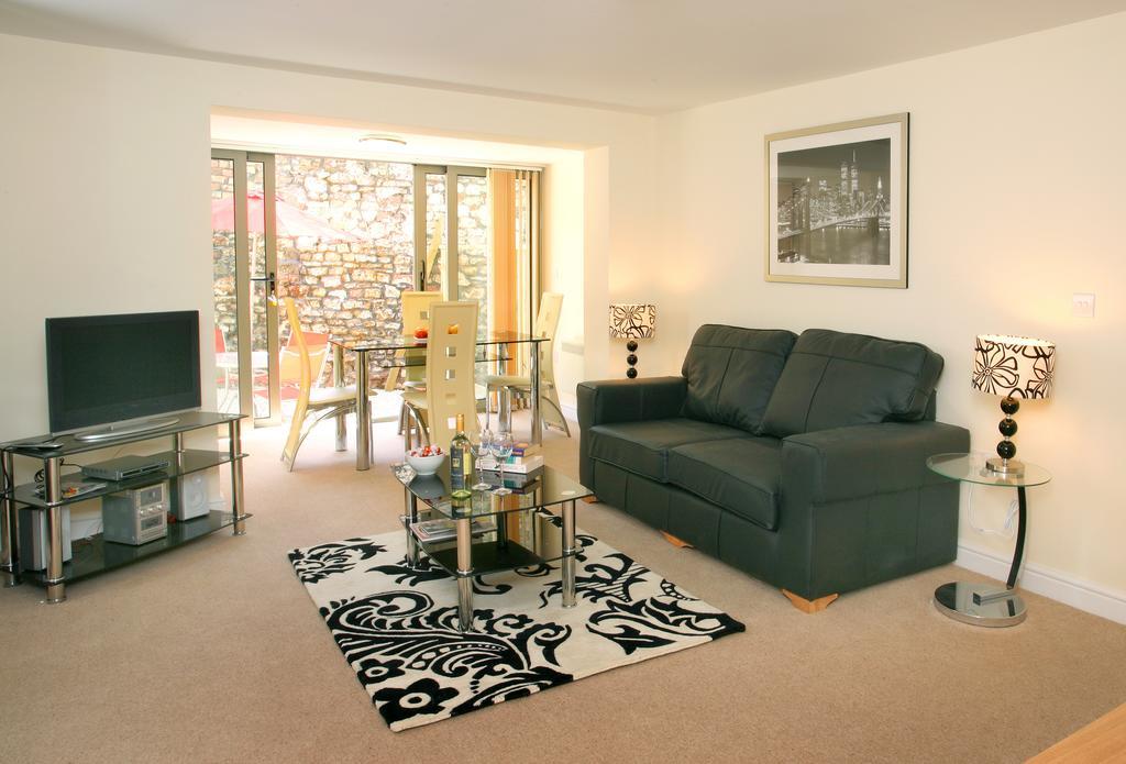 Your Stay Bristol Cotham Lawn Экстерьер фото