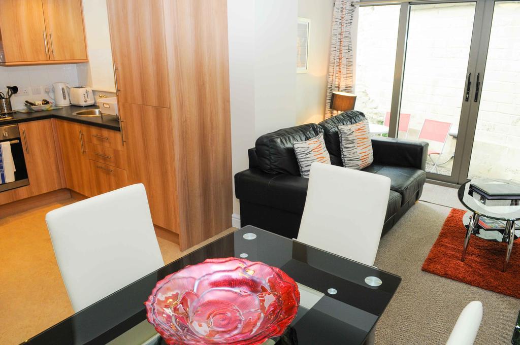 Your Stay Bristol Cotham Lawn Экстерьер фото