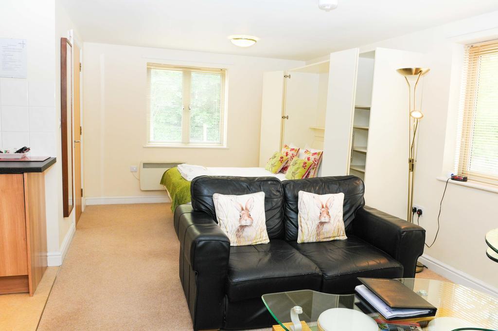 Your Stay Bristol Cotham Lawn Экстерьер фото