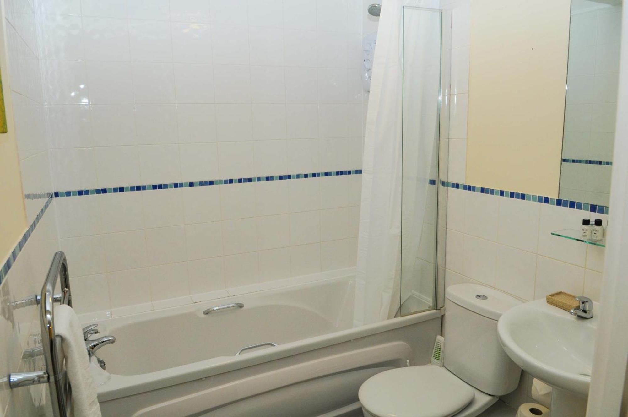 Your Stay Bristol Cotham Lawn Экстерьер фото