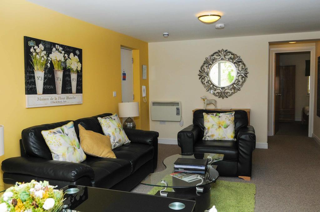 Your Stay Bristol Cotham Lawn Экстерьер фото