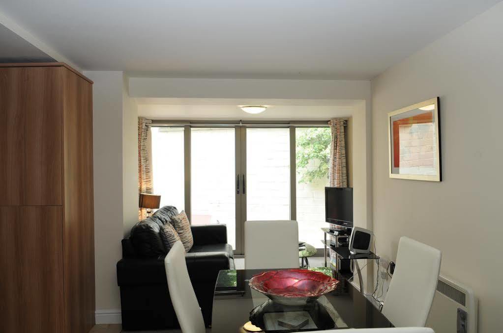 Your Stay Bristol Cotham Lawn Экстерьер фото